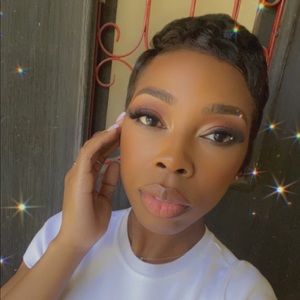 Meet your Posher, Leaundria